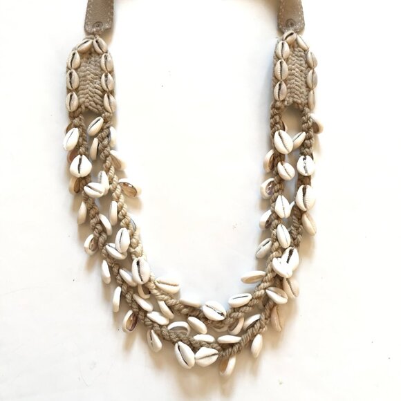 Twine & Twig Cowrie Shell Beaded Necklace Womens Suede Strap Cream Beads Boho - Picture 3 of 13